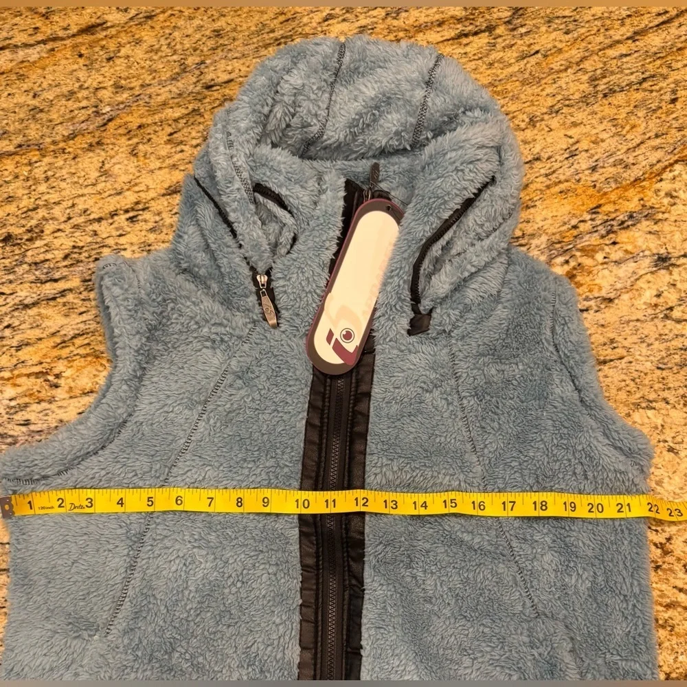i 5 Apparel Women's High Pile Fleece Vest With Hood Size XL Blue NWT - Picture 7 of 8